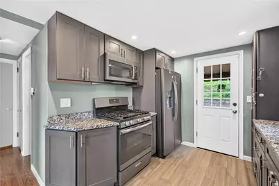 297 Patterson Ave, Bridgeville, PA 15017 - Photo 21