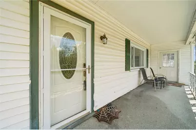 12 Foster Ave, Irwin, PA 15642 - Photo 5