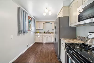 531 Lucy Dr, Pittsburgh, PA 15236 - Photo 11