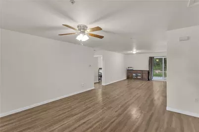 565 Sunview Cir, Derry Township, PA 15650 - Photo 13