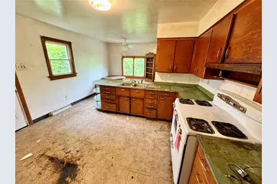 421 McGeary Ave, Monessen, PA 15062 - Photo 11