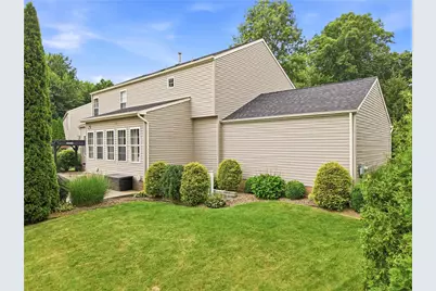 110 Neshannock Trails Dr, Neshannock Township, PA 16105 - Photo 5