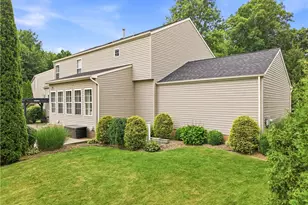 110 Neshannock Trails Dr, Neshannock Township, PA 16105 - Photo 5