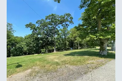 2329 Spokane Ave, Pittsburgh, PA 15210 - Photo 27