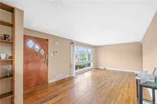 1654 Hollyrood Rd, Pittsburgh, PA 15227 - Photo 5