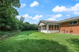 1654 Hollyrood Rd, Pittsburgh, PA 15227 - Photo 29