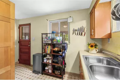 1654 Hollyrood Rd, Pittsburgh, PA 15227 - Photo 23