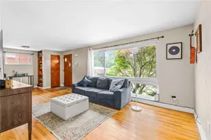 1654 Hollyrood Rd, Pittsburgh, PA 15227 - Photo 9