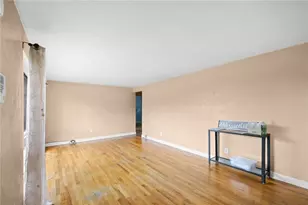 1654 Hollyrood Rd, Pittsburgh, PA 15227 - Photo 7
