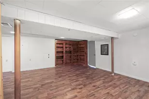 1654 Hollyrood Rd, Pittsburgh, PA 15227 - Photo 21