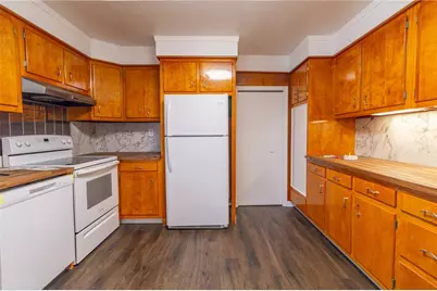 213 Plum St, Pittsburgh, PA 15239 - Photo 9