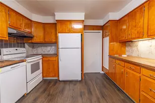 213 Plum St, Pittsburgh, PA 15239 - Photo 9
