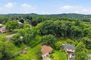 8244 Coach Ct, Pittsburgh, PA 15101 - Photo 43