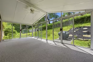 8244 Coach Ct, Pittsburgh, PA 15101 - Photo 9