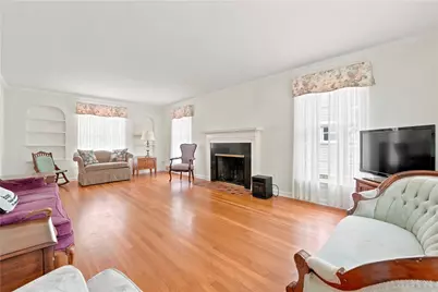 121 E Clen Moore Blvd, New Castle, PA 16105 - Photo 5