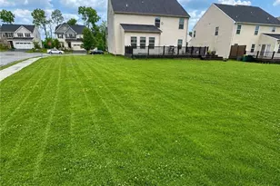 2932 Pinnacle Dr, South Fayette, PA 15057 - Photo 3