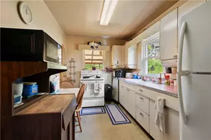 349 Maytide St, Pittsburgh, PA 15227 - Photo 17