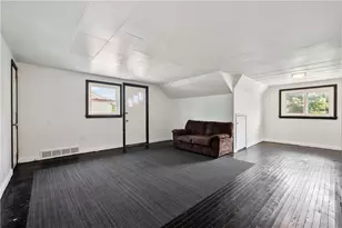 349 Maytide St, Pittsburgh, PA 15227 - Photo 5