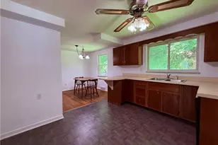 324 Dorothy Dr, Pittsburgh, PA 15235 - Photo 3