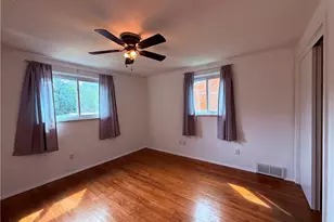 324 Dorothy Dr, Pittsburgh, PA 15235 - Photo 11
