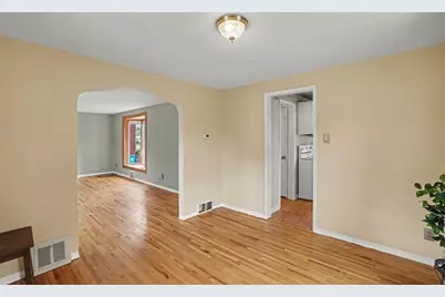 5368 Orchard Hill Dr, Pittsburgh, PA 15236 - Photo 9