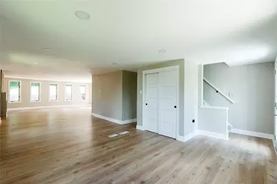 66 School, Green Tree, PA 15220 - Photo 7