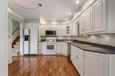 198 Longvue Dr, Ross Twp, PA 15237 - Photo 15