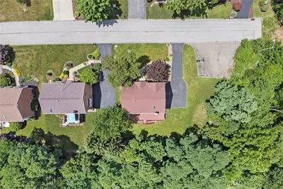 5848 Brian Dr, Bethel Park, PA 15102 - Photo 49