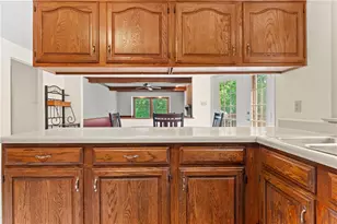 5848 Brian Dr, Bethel Park, PA 15102 - Photo 11