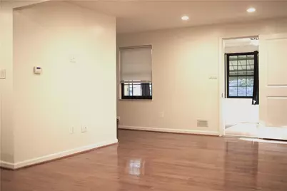 230 Broadway Dr, Pittsburgh, PA 15236 - Photo 9