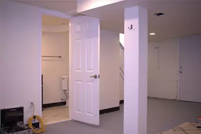 230 Broadway Dr, Pittsburgh, PA 15236 - Photo 25