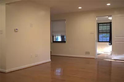 230 Broadway Dr, Pittsburgh, PA 15236 - Photo 9