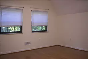 230 Broadway Dr, Pittsburgh, PA 15236 - Photo 17