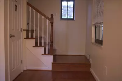 230 Broadway Dr, Pittsburgh, PA 15236 - Photo 15