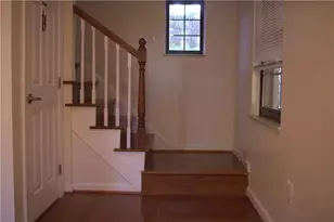 230 Broadway Dr, Pittsburgh, PA 15236 - Photo 15