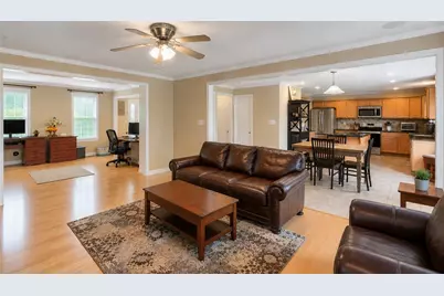 306 Providence Dr, Marshall, PA 15090 - Photo 9