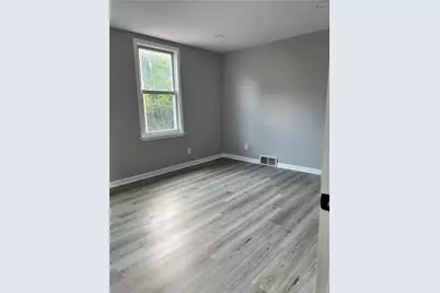 2438 Diehl Ave, Pittsburgh, PA 15210 - Photo 5