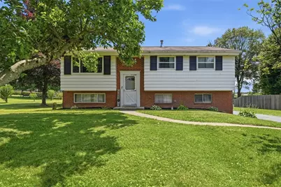 158 Westwood Manor, Twp of But NW, PA 16001 - Photo 1