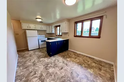 206 Clinton Dr, Sewickley Township, PA 15637 - Photo 11