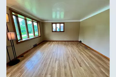 206 Clinton Dr, Sewickley Township, PA 15637 - Photo 7