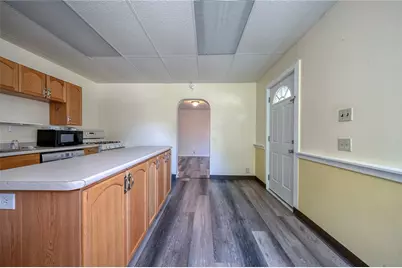 311 Sweetbriar St, Pittsburgh, PA 15211 - Photo 11