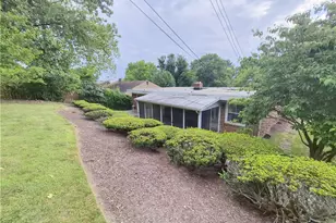 1247 Lakemont Dr, Pittsburgh, PA 15243 - Photo 29