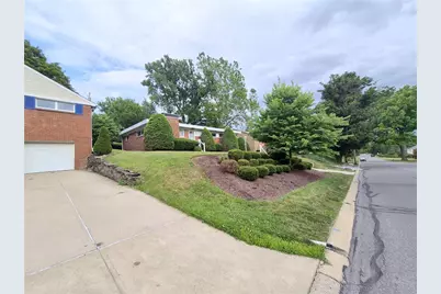 1247 Lakemont Drive, Pittsburgh, PA 15243 - Photo 35