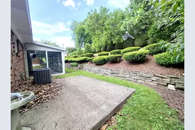 1247 Lakemont Drive, Pittsburgh, PA 15243 - Photo 25