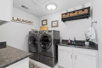 117 Lyndhurst Cir, Pine Township, PA 15090 - Photo 27