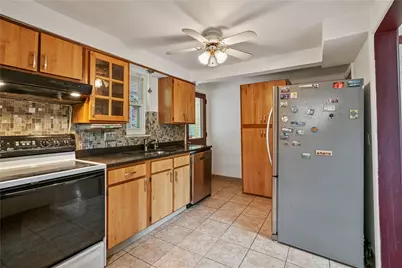 3931 Boulevard Dr, Pittsburgh, PA 15217 - Photo 7