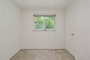 3931 Boulevard Dr, Pittsburgh, PA 15217 - Photo 15