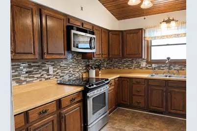 694 6th St, Taylor Township, PA 16160 - Photo 3