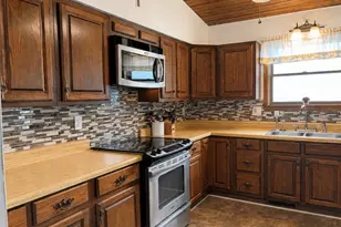 694 6th St, Taylor Township, PA 16160 - Photo 3