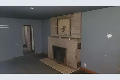 5586 Doc Walker Rd, Perry Twp, PA 16049 - Photo 7